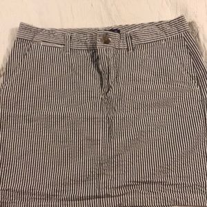 Gap Sear-sucker Skirt